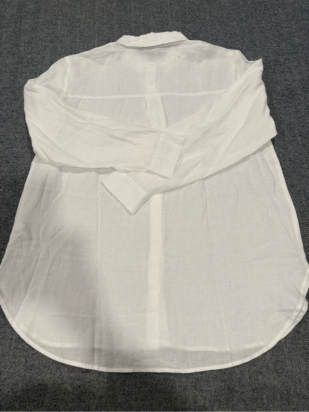 Eileen Fisher Organic Handkerchief Linen Classic Collar Shirt | color: white | M - Picture 6 of 9